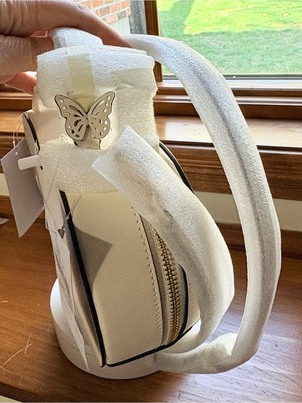 Kate Spade Love Shack Crossbody - Picture 3 of 8